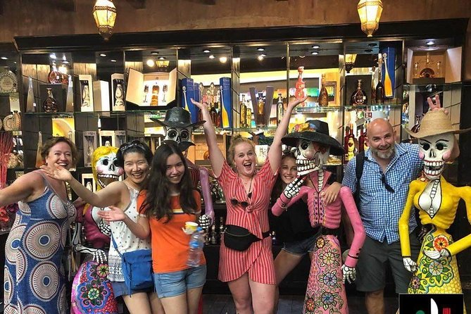 Mexican Street Food Crawl in Playa del Carmen - The first bites: stalls, small restaurants, and local dishes