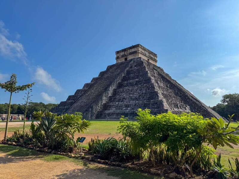 Playa del Carmen: Chichen Itza, Valladolid, Cenote & Buffet - Valladolid in 30 minutes