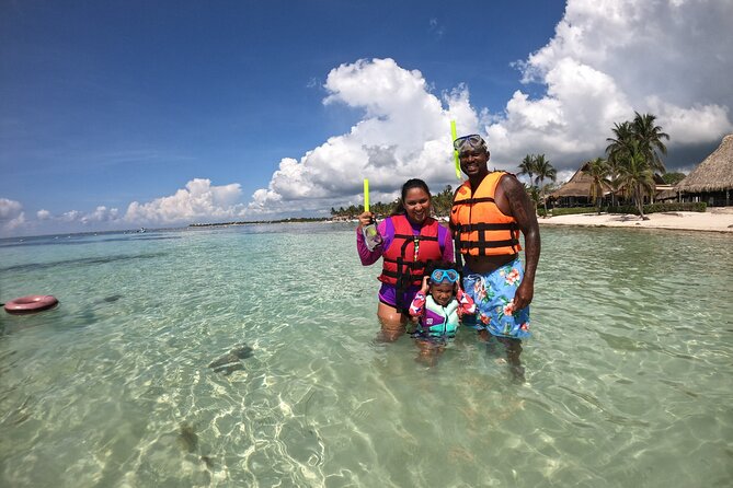 Private Experience: Akumal sea turtles encounter and Yal-kú lagoon colorfull fish snorkel. - Yal-kú Lagoon and the meeting of fresh and salt water