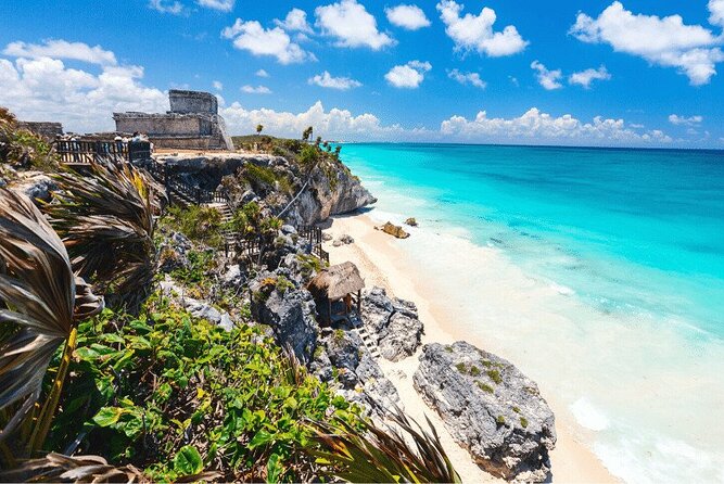 Private Half Day Tour to Tulum Temples and Downtown Shopping - Tulum’s temples above the Caribbean