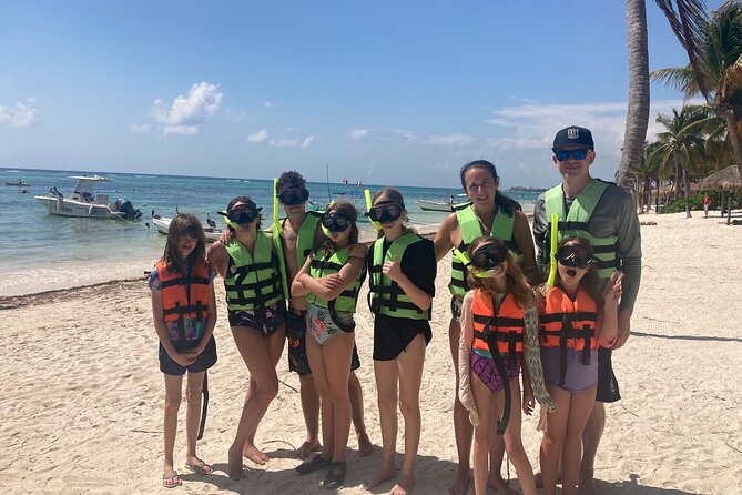 Private Responsible Experience with Turtles (groups of 3 plus) - Snorkeling through Akumal’s seagrass corridors