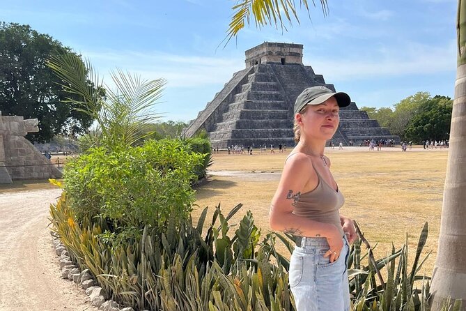 Private Tour: Chichen Itza, Cenote Oxman and Lunch in Valladolid - Walking through the Maya city at Chichen Itza
