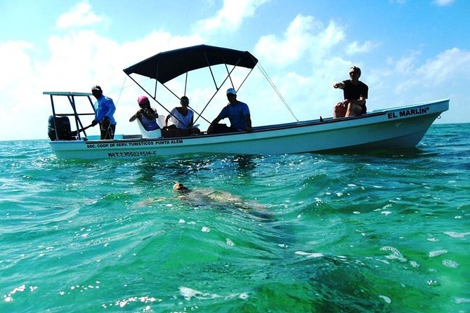 Private tour - Sian Ka´an Adventure - A private boat through lagoons and coastal waters