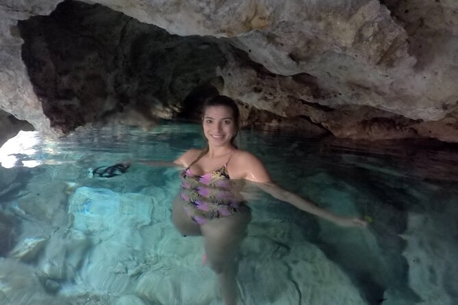 Private Tour Swim with Turtles, 2 Cenotes & Gopro - Akumal Bay: an hour with turtles and tropical fish