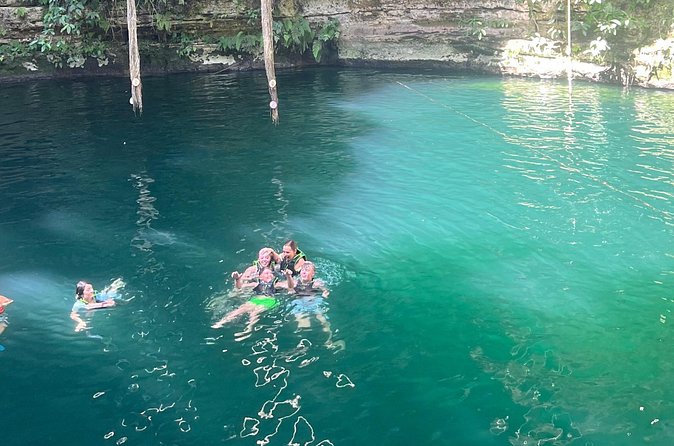 Private Tour to Chichén Itzá with Cenote Experience - The guide and the private pace