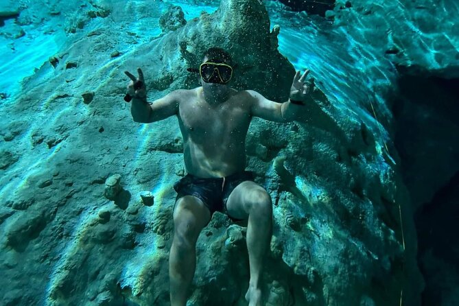 Private Tour to Tulum, Cenote and Swimming with Turtles - The guides make the private format matter