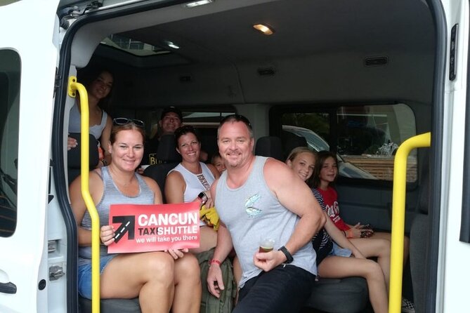 Private Transfer from Playa del Carmen to Cancun Airport - Hotel pickup in Playa del Carmen