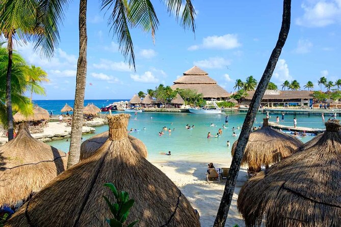 Private Transfer: Playa del Carmen to Cancun Airport CUN by SUV - The strongest part of the service: timing and courtesy
