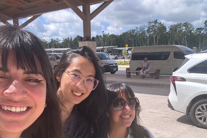 Private Transportation Service in Tulum - WhatsApp communication and pickup details