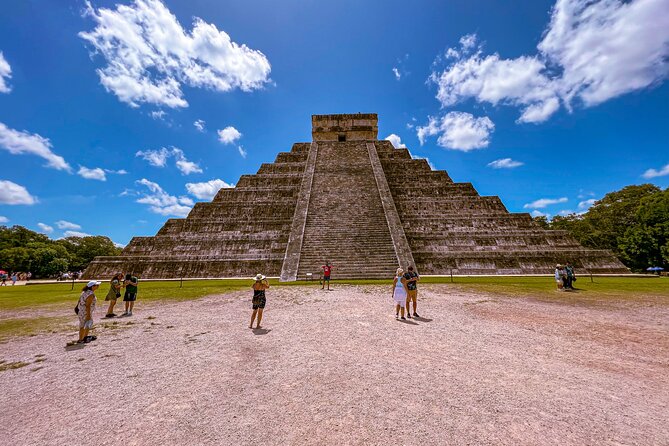 Private World Wonder Discovery Tour in Chichen Itza, Cenote and Valladolid - Pickup, timing, and what to pack