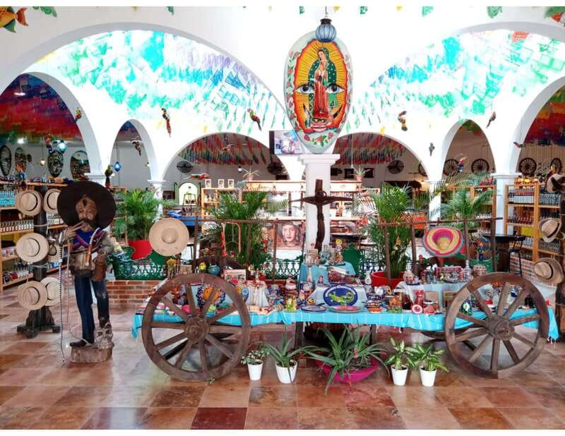 Puerto Morelos: Shopping Tour & Cenote La Noria - The 75-minute jewelry stop at Matises & Co