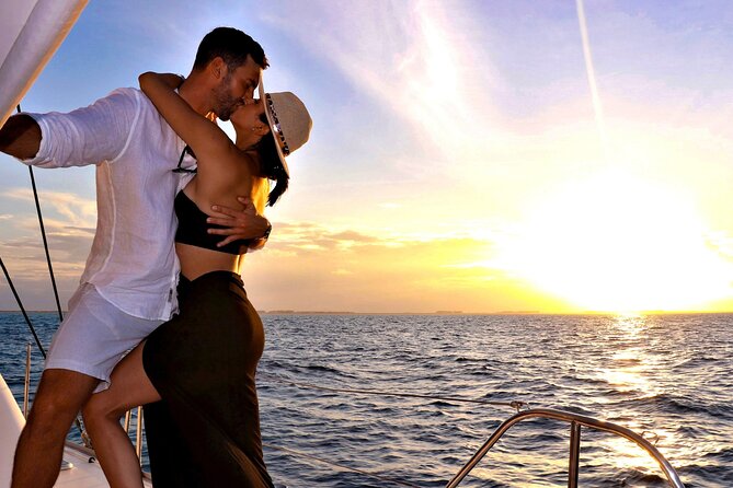 Riviera Maya Luxury Sunset Sailing plus Light Dinner and Open Bar - Setting sail from Puerto Aventuras Marina