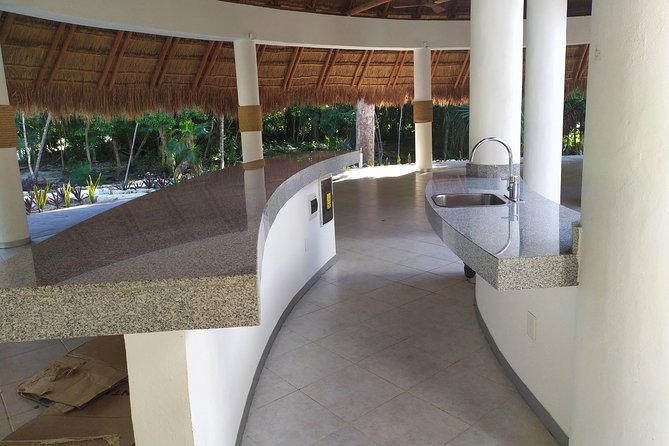 Salsa Classes Tulum and Bachata - Who Will Enjoy This Tulum Activity