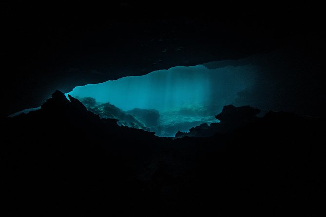 Scuba Diving in Cenotes - What the small group changes