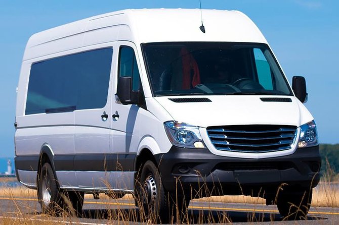 Shared Transportation, International Airport to Playa Del Carmen Hotels - Who should choose this transfer?