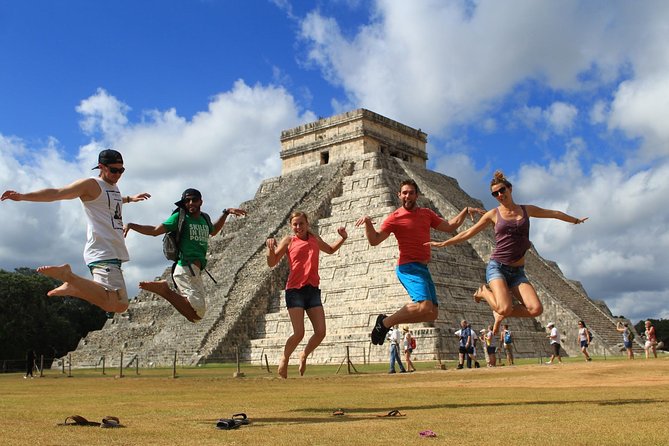 Skip the Line Chichen Itza Private Tour, Sacred Cenote & Lunch - Walking Chichen Itza with a licensed archaeological guide