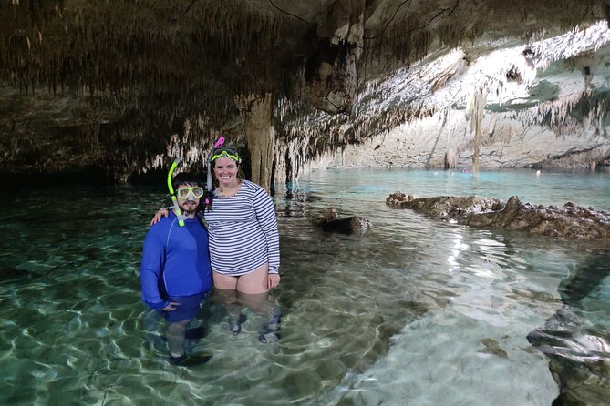 Small group tour in Tulum Ruins - Cenote Cave and GoPro pictures - Tulum ruins beside the Caribbean
