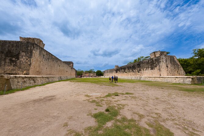 Small group tour to Chichen Itza early access + Cenote + Ekbalam - Transport, pickup, and the long return to Playa del Carmen