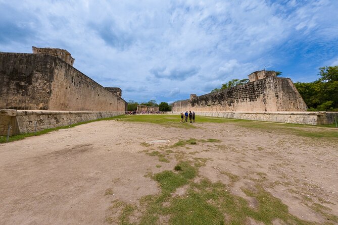 Small Group with early access to Chichen Itza, Ekbalam and Cenote - Who will enjoy this full-day route