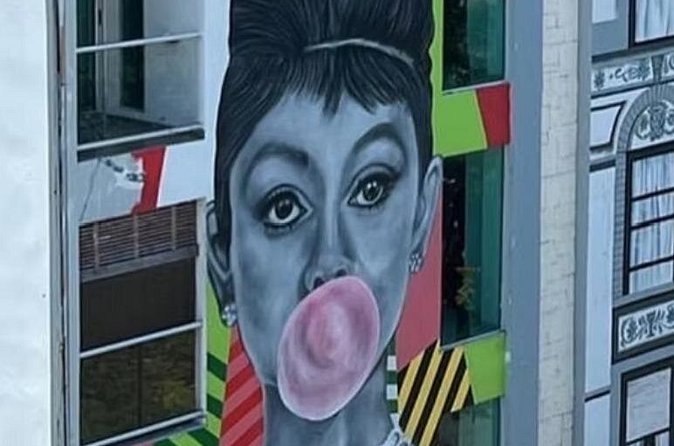 Street Art & Cemetery Cultural Tour - half day - Day of the Dead Legends Without Waiting for November