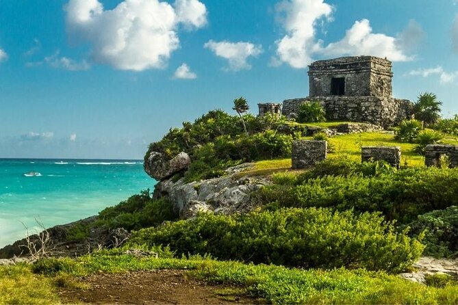 Tour Tulum Coba Cenote and Playa del Carmen (4 in 1) - Tulum: sea views and a compact history lesson