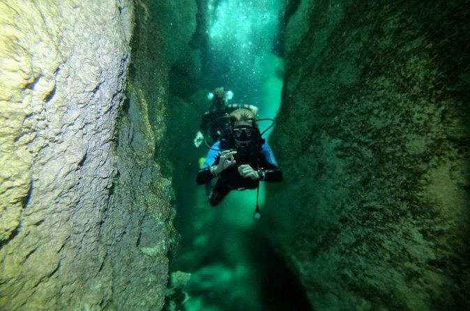 Try dive in beautiful Casa cenote for 2 people - The Break Between Sessions Matters
