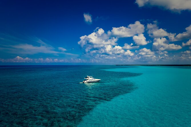 Tulum All Inclusive 4h – Luxury 58' Azimut Yacht - A Private Yacht Day from Puerto Aventuras