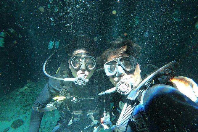 Tulum cenote diving. The ultimate experience in scuba - Equipment, water temperature, and physical demands