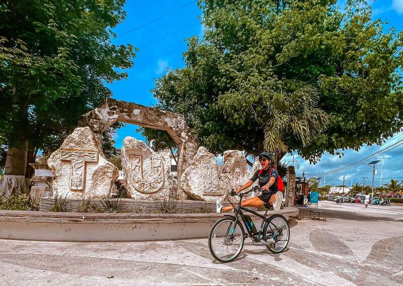 Tulum: Guided Bike Tour of Tulum Ruins, Tacos & Cenote - Cycling Through the Tulum Pueblo