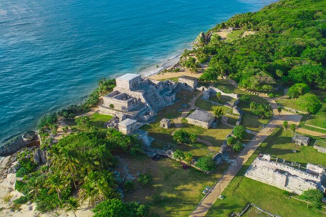 Tulum Ruins Guided Tour from Cancun and Riviera Maya - The Caribbean setting is part of the appeal