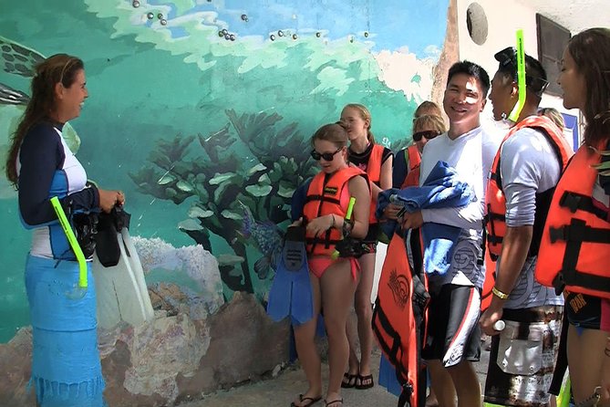 Turtle Snorkeling Adventure from Cancun - What the small group really adds