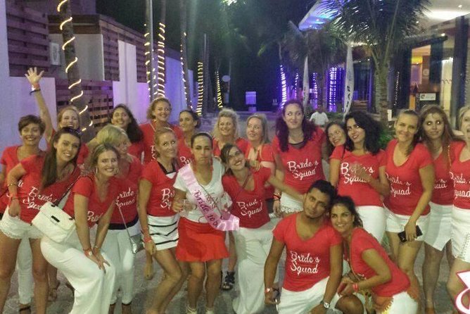 VIP Nightclub Tour in Playa del Carmen - Blue Parrot Beach Club and the beachfront stop