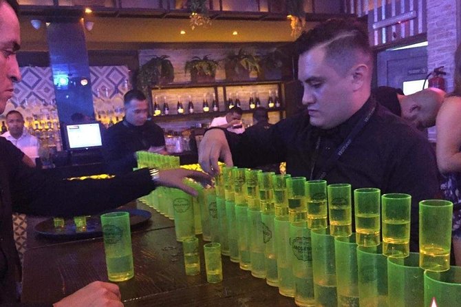 VIP Nightclub Tour in Playa del Carmen - Solo visitors, couples, and birthday groups