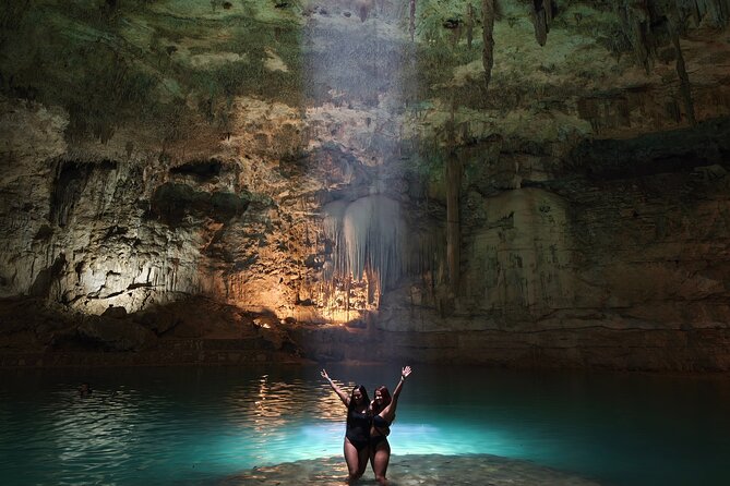 Visit to ChichEN itza in private without queues at the best price - Yucatecan food at Paladar de Cura
